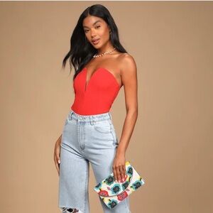 Lulus notched strapless bodysuit in red. New with tags Size small